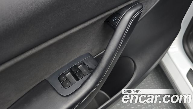 Tesla Model Y 2021 — photo 21
