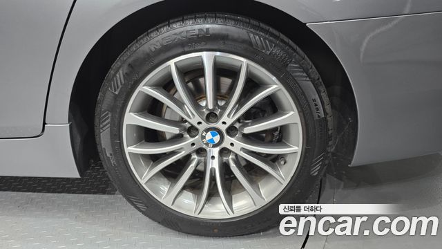 BMW 5-Series 2015 — photo 5