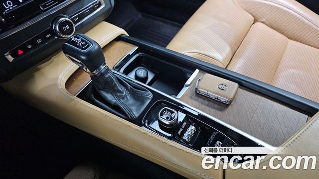 Volvo S90 2019 — photo 12