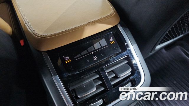 Volvo S90 2019 — photo 24