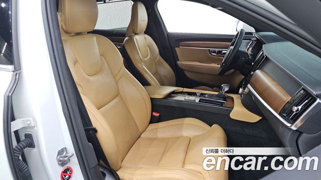 Volvo S90 2019 — photo 16