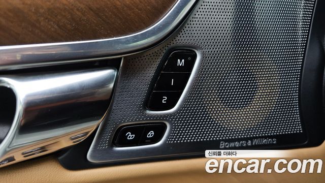 Volvo S90 2019 — photo 28