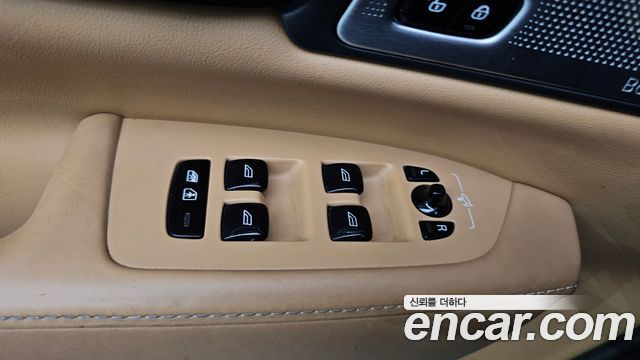 Volvo S90 2019 — photo 30