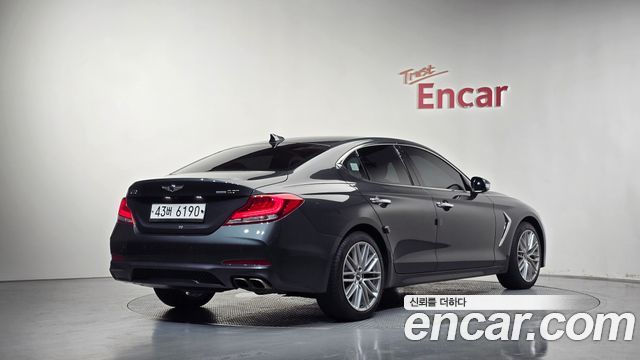 Genesis G70 2019 — photo 2