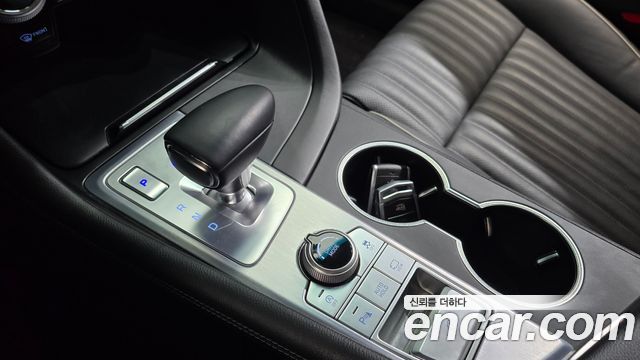 Genesis G70 2019 — photo 12
