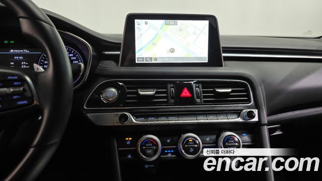 Genesis G70 2019 — photo 18