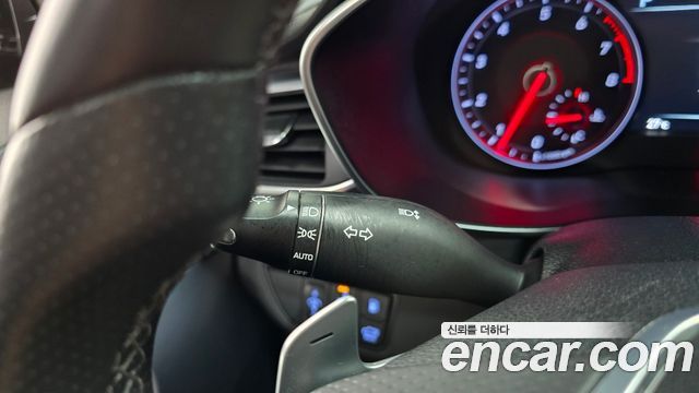 Genesis G70 2019 — photo 30