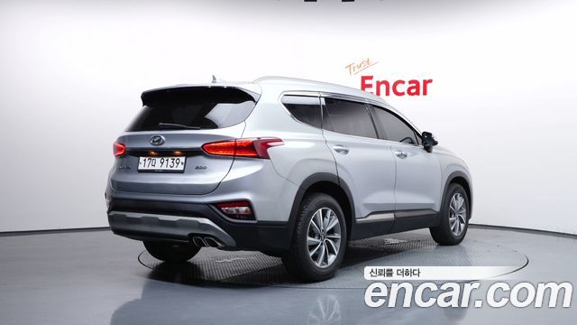 Hyundai Santafe 2019 — photo 2