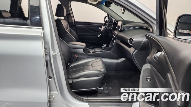 Hyundai Santafe 2019 — photo 11