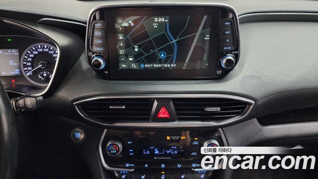 Hyundai Santafe 2019 — photo 14