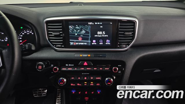 Kia Sportage 2019 — photo 19