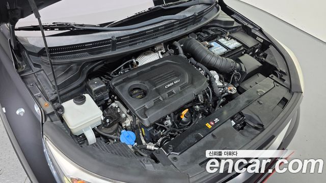 Kia Stonic 2018 — photo 6