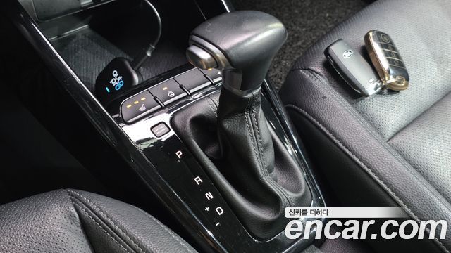 Kia Stonic 2018 — photo 12
