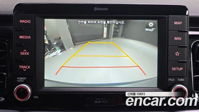 Kia Stonic 2018 — photo 23