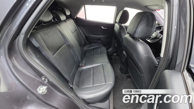 Kia Stonic 2018 — photo 30