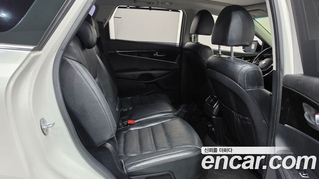 Kia Sorento 2018 — photo 17