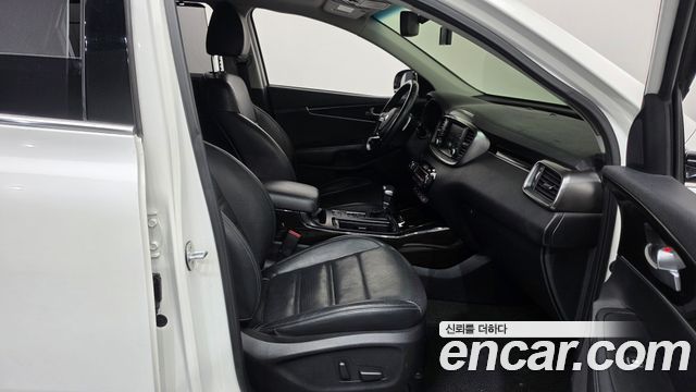 Kia Sorento 2018 — photo 16