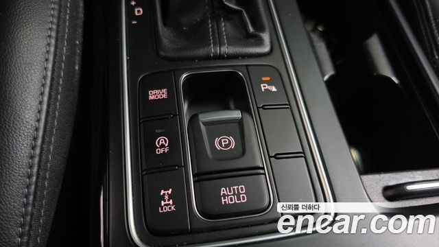 Kia Sorento 2018 — photo 27