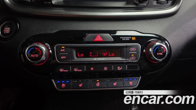 Kia Sorento 2018 — photo 34