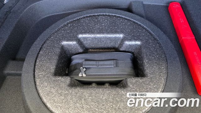 Genesis G90 2019 — photo 21
