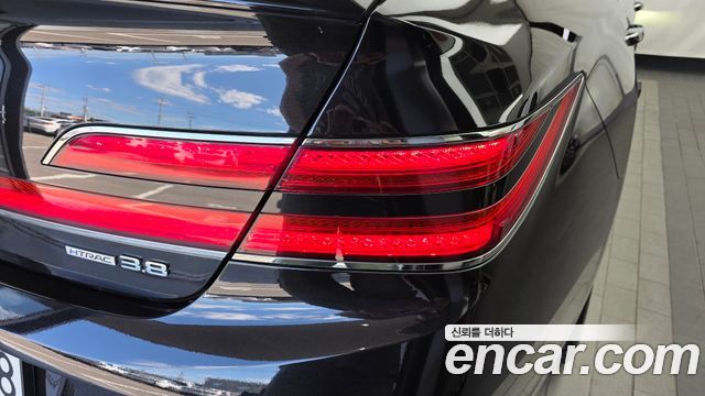 Genesis G90 2019 — photo 9