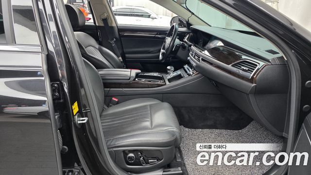 Genesis G90 2019 — photo 16