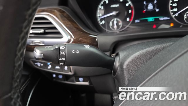 Genesis G90 2019 — photo 29