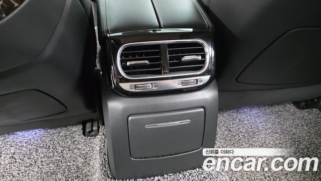Genesis G90 2019 — photo 32