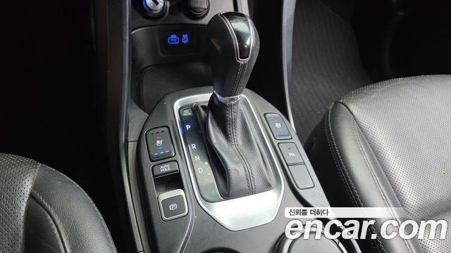 Hyundai Santafe 2016 — photo 9