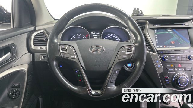 Hyundai Santafe 2016 — photo 13