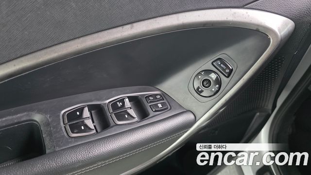 Hyundai Santafe 2016 — photo 17