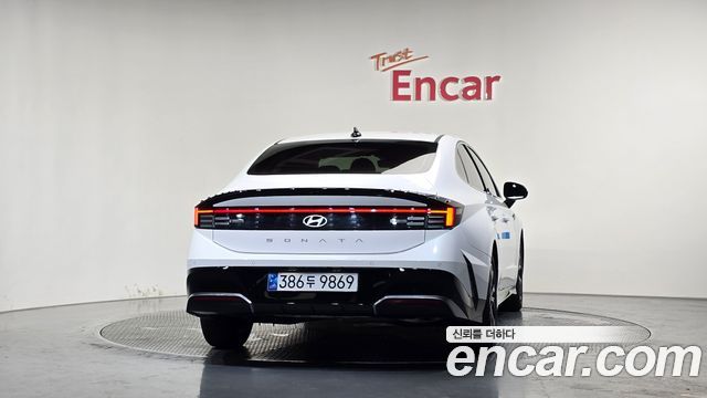 Hyundai Sonata 2025 — photo 4