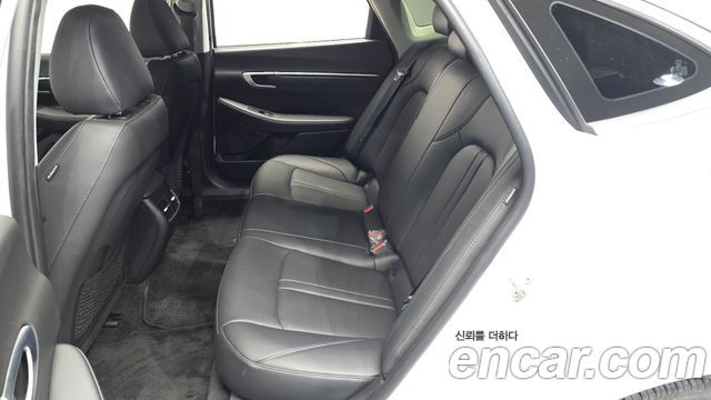 Hyundai Sonata 2025 — photo 17