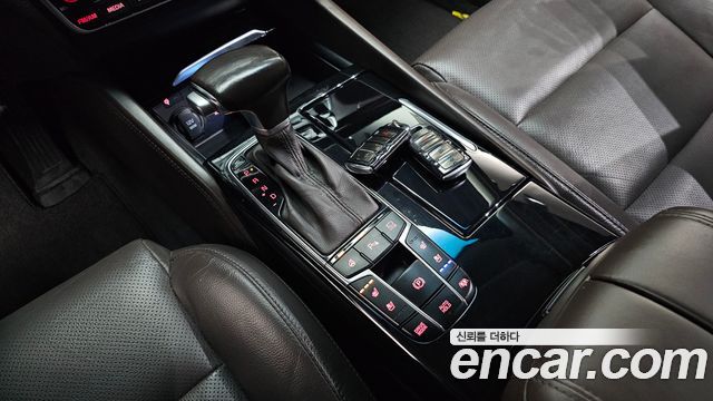 Kia K7 2017 — photo 9