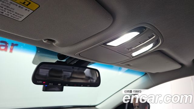 Kia K7 2017 — photo 17