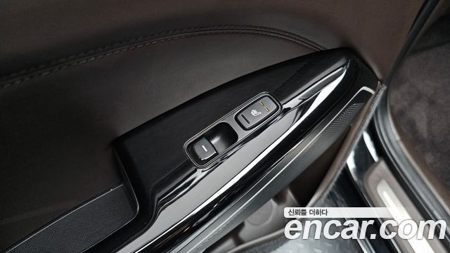 Kia K7 2017 — photo 19
