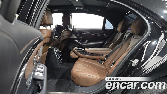 Mercedes-Benz S-Class 2017 — photo 18