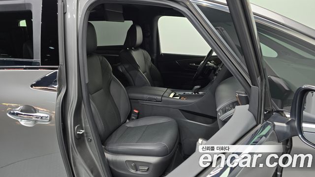 Toyota Alphard 2024 — photo 16
