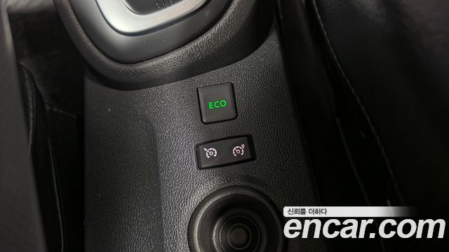 Renault Korea QM3 2018 — photo 16