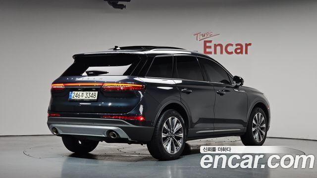 Lincoln Corsair 2020 — photo 2