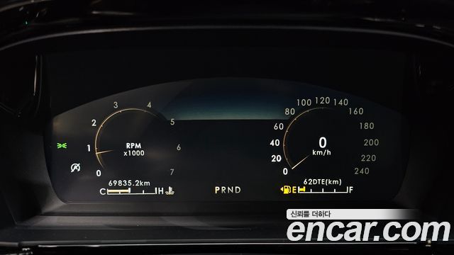 Lincoln Corsair 2020 — photo 11