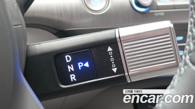Hyundai Kona 2023 — photo 12