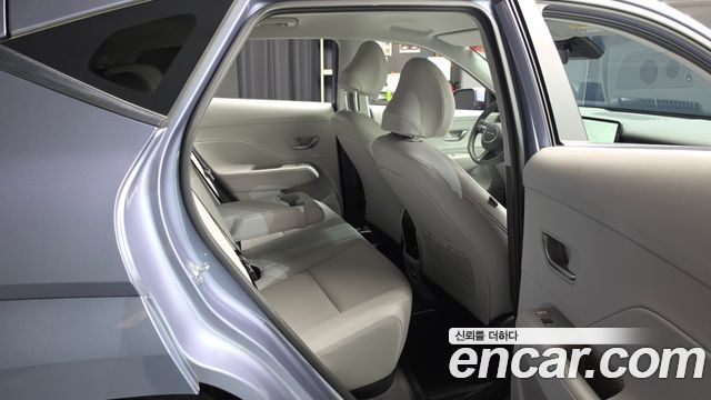 Hyundai Kona 2023 — photo 17