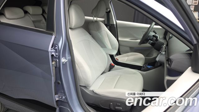Hyundai Kona 2023 — photo 16