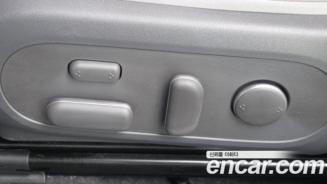 Hyundai Kona 2023 — photo 32