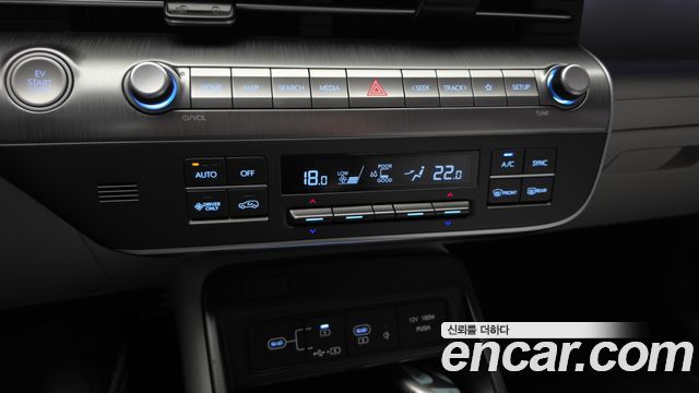 Hyundai Kona 2023 — photo 33