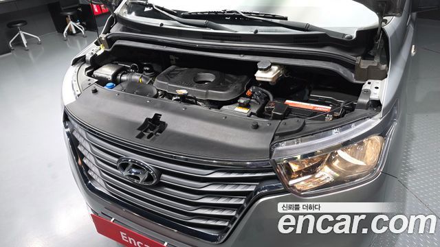 Hyundai Starex 2021 — photo 6