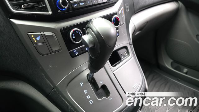 Hyundai Starex 2021 — photo 9