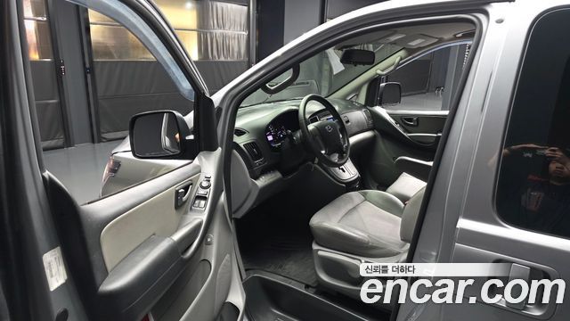 Hyundai Starex 2021 — photo 10