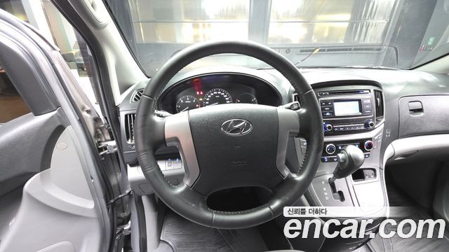 Hyundai Starex 2021 — photo 13